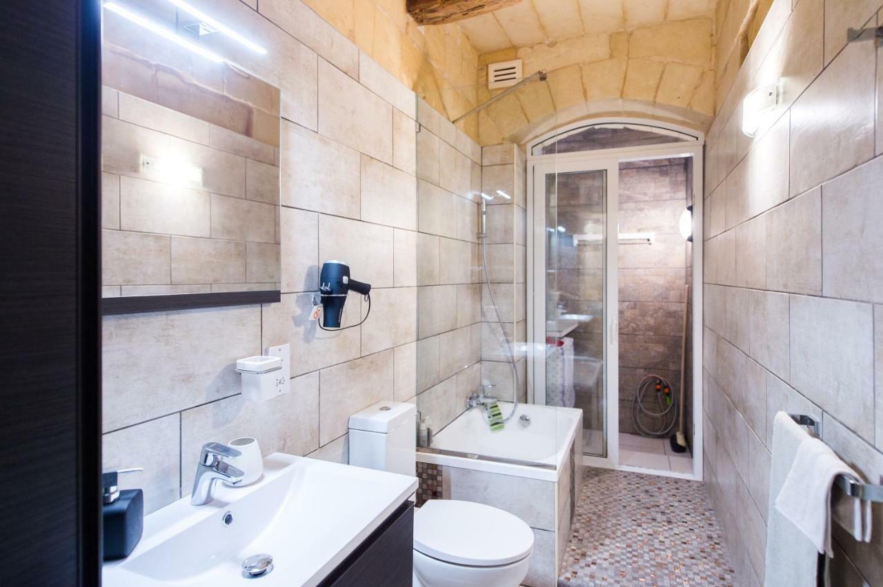 10 La Ruelle Apartment Valletta Ngoại thất bức ảnh